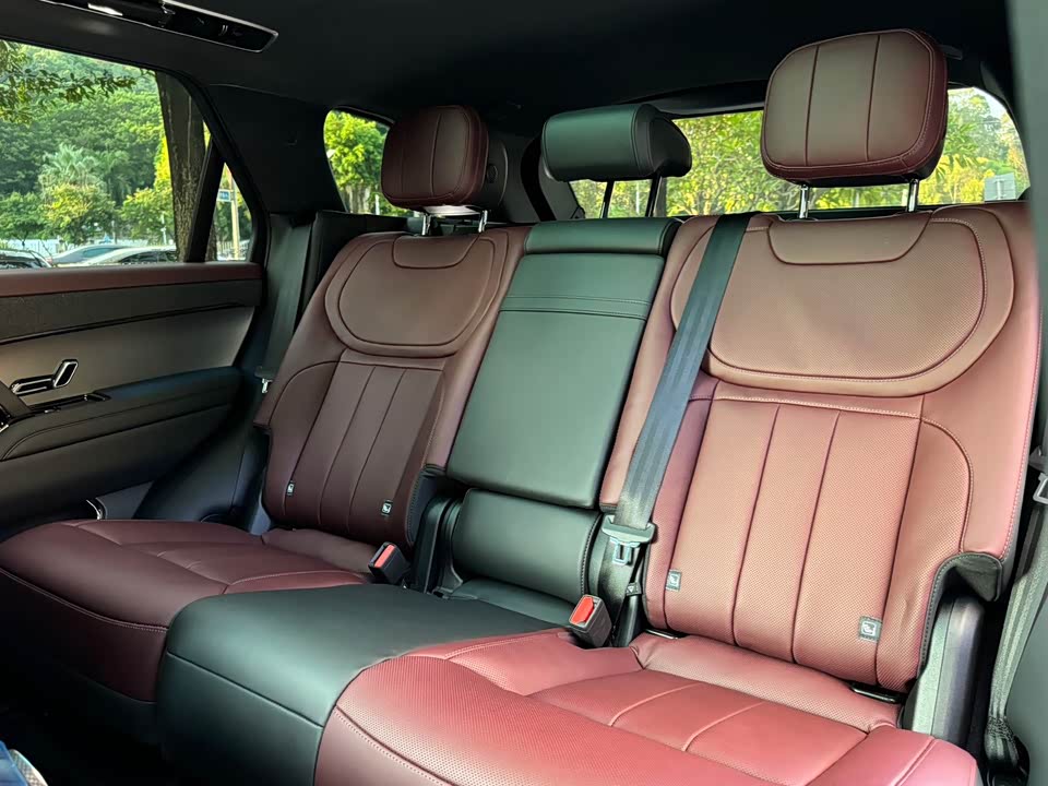 Land Rover Range Rover Sport Land Rover Range Rover Sport
