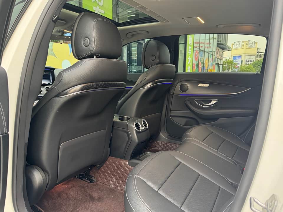 Mercedes-Benz E-class Mercedes-Benz E-class