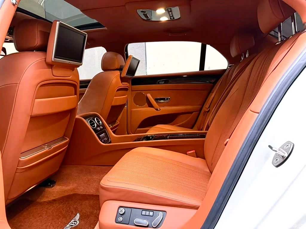 Bentley Flying Spur, 2018 4