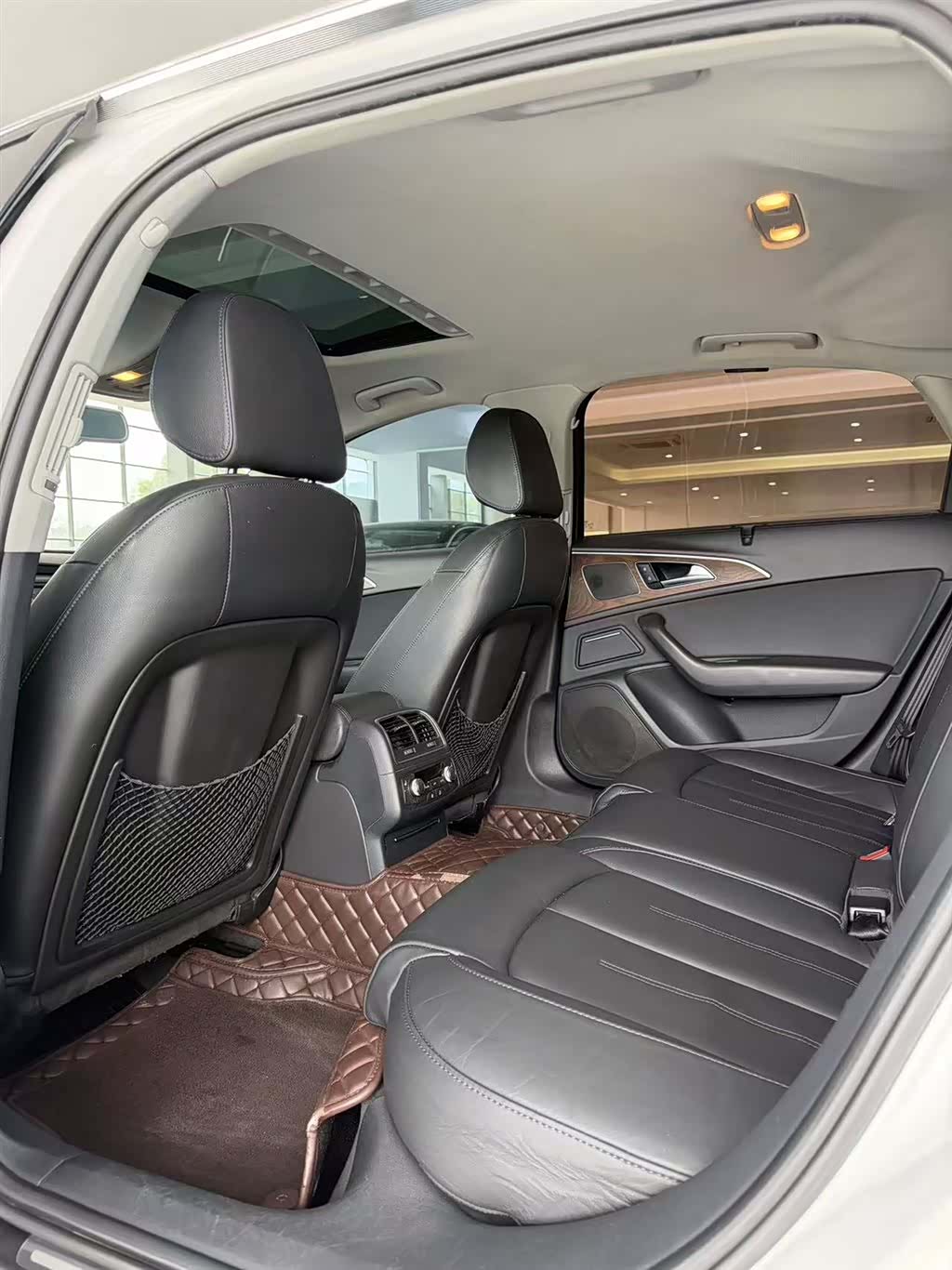 Audi A6L, 2015 13