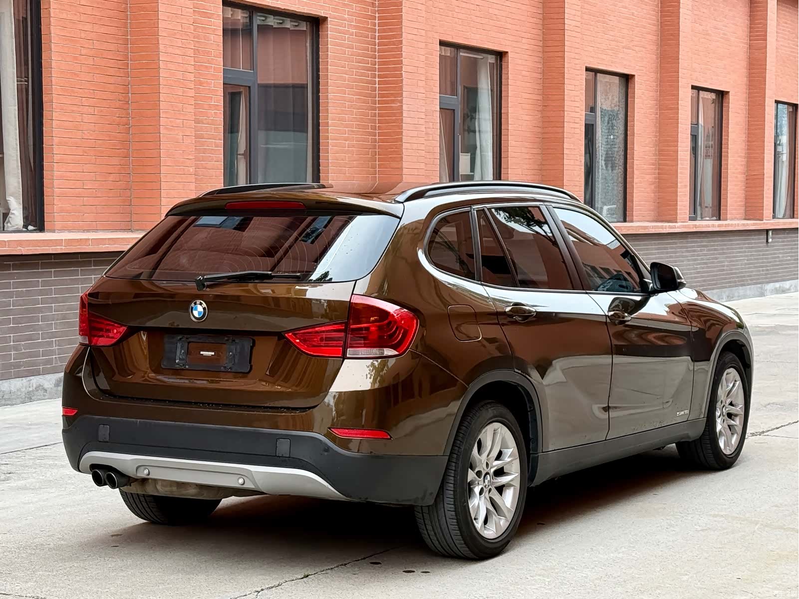 BMW X1, 2016 все фото