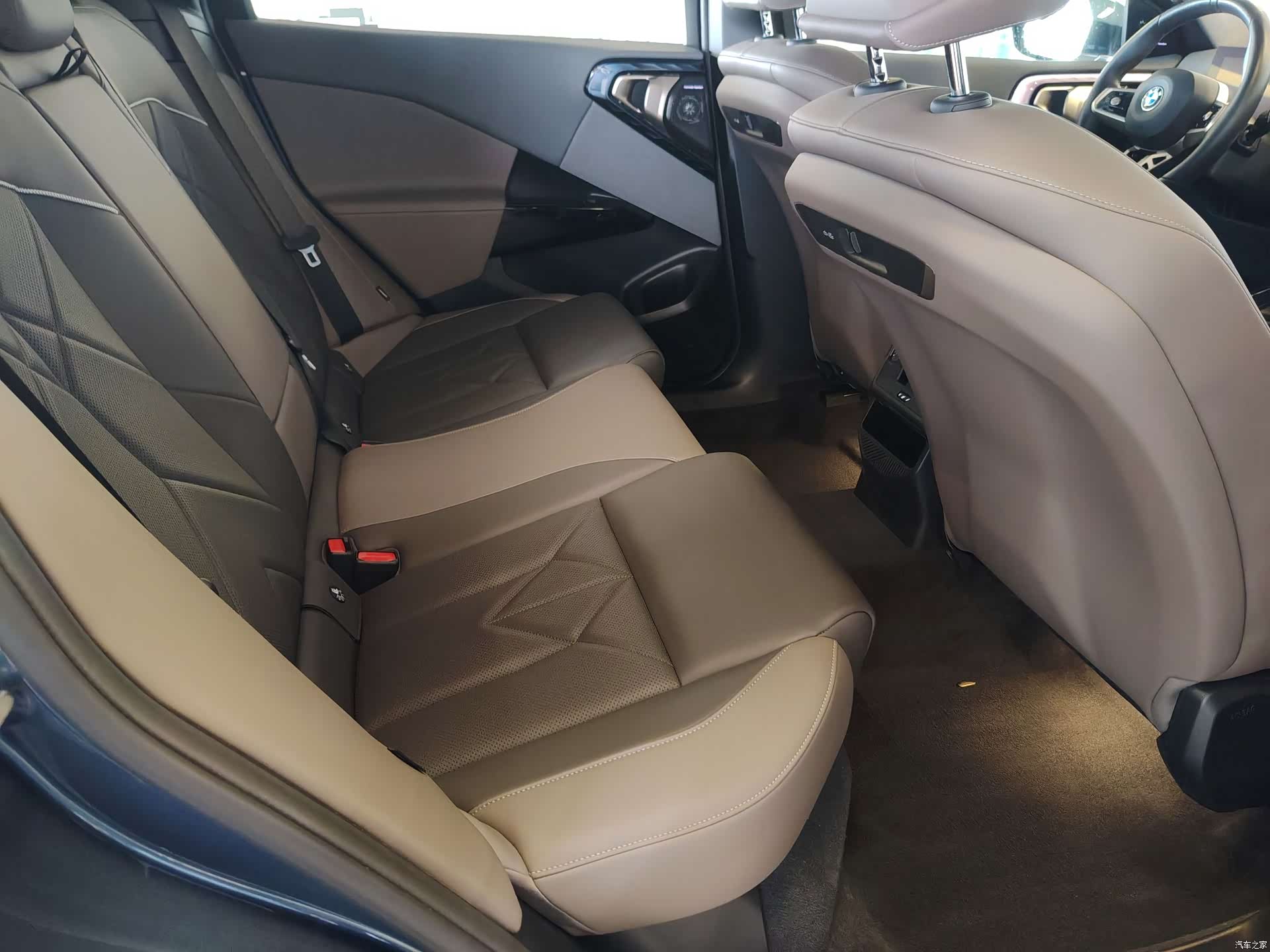 BMW X3, 2025 33