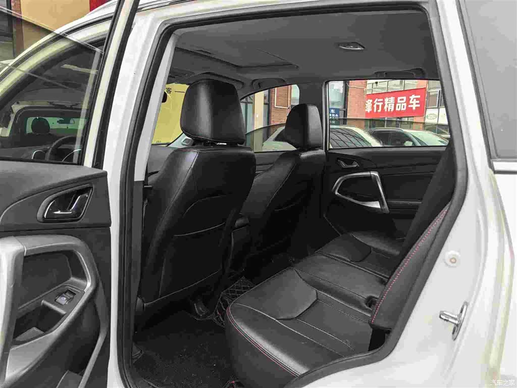Chery 5, 2015 8