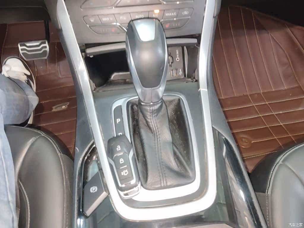 Ford Edge, 2015 14