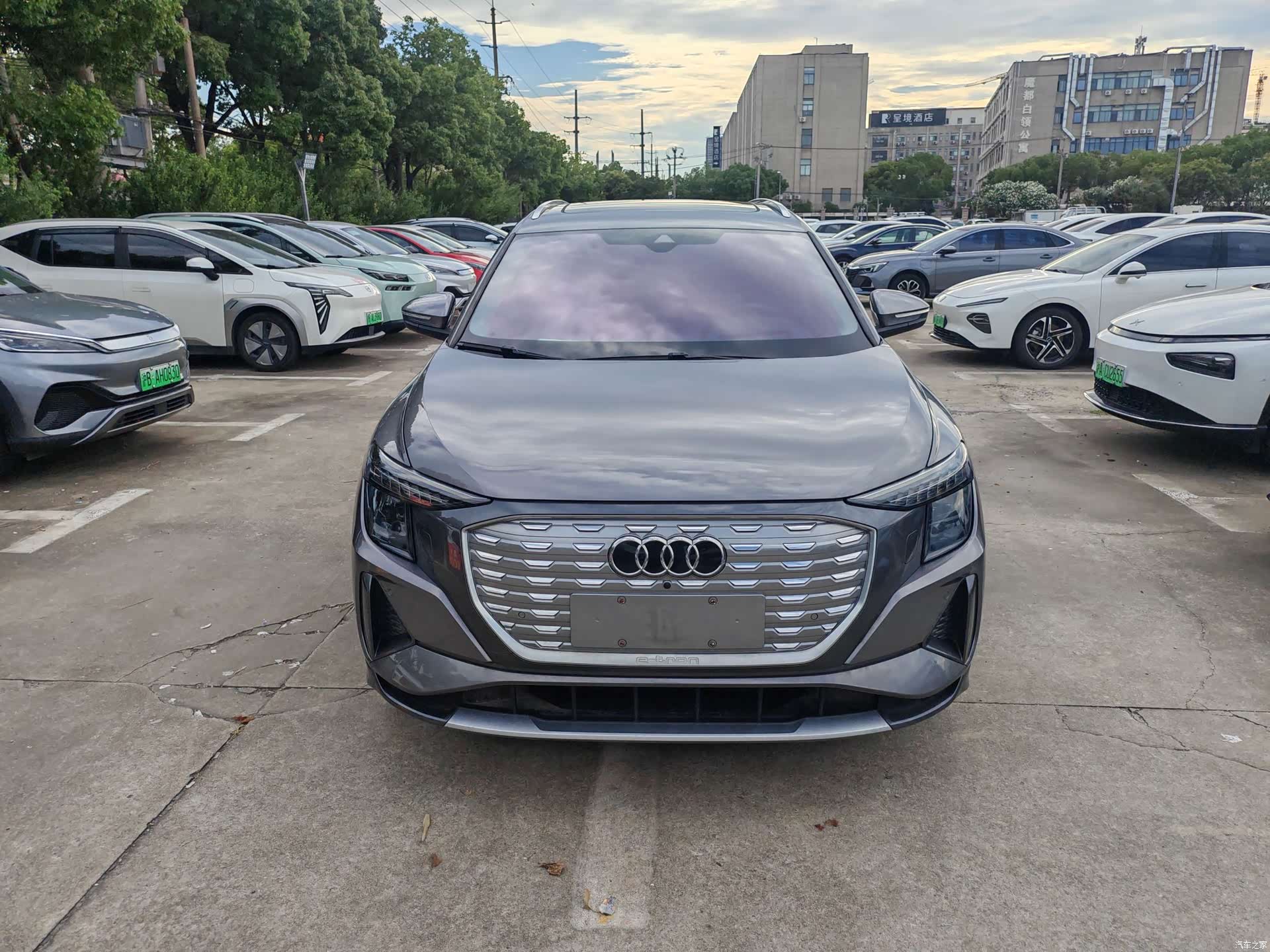 Audi Q5 e-tron, 2024 2