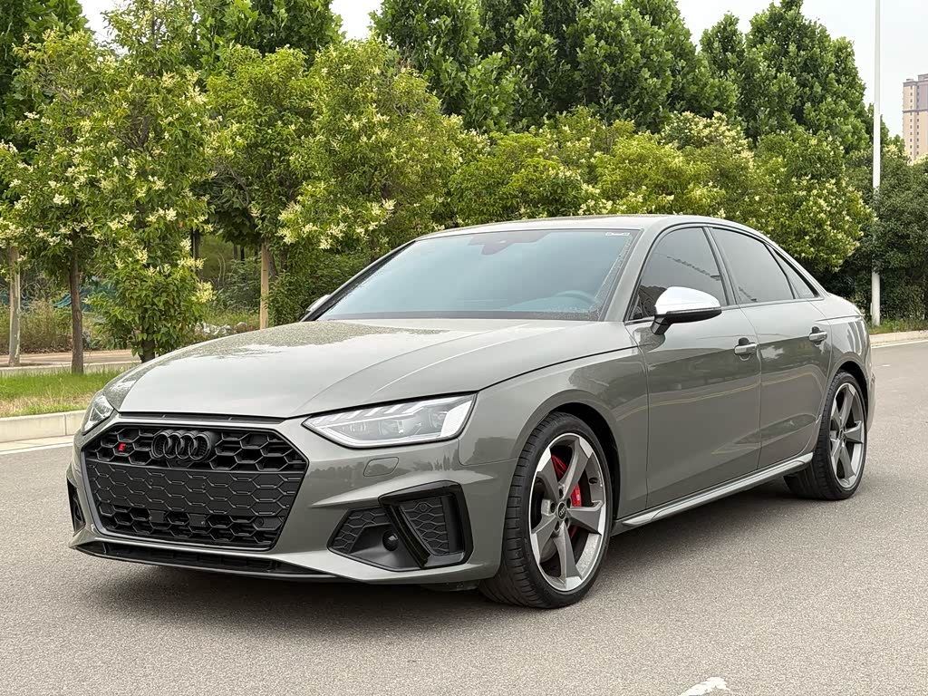 Audi S4