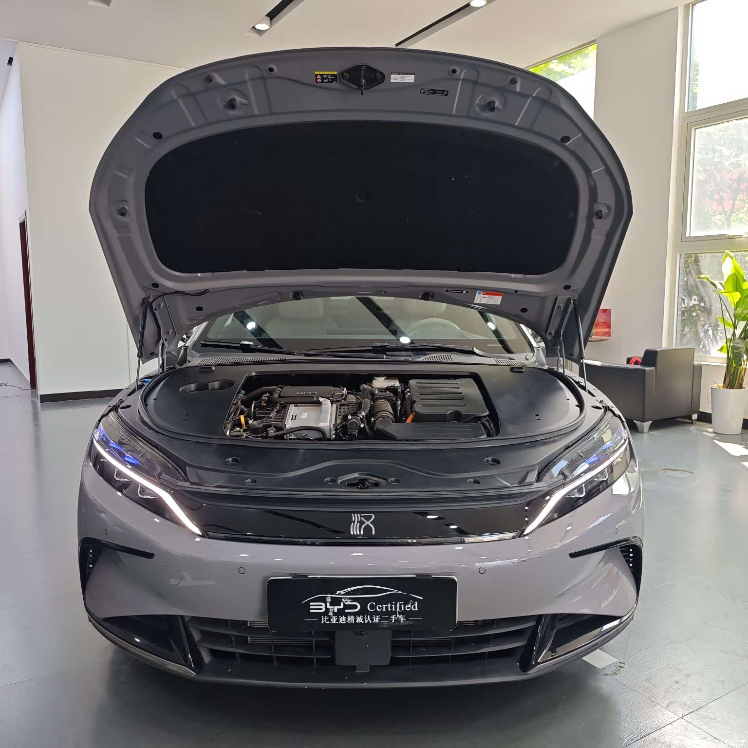 BYD Han, 2025 29