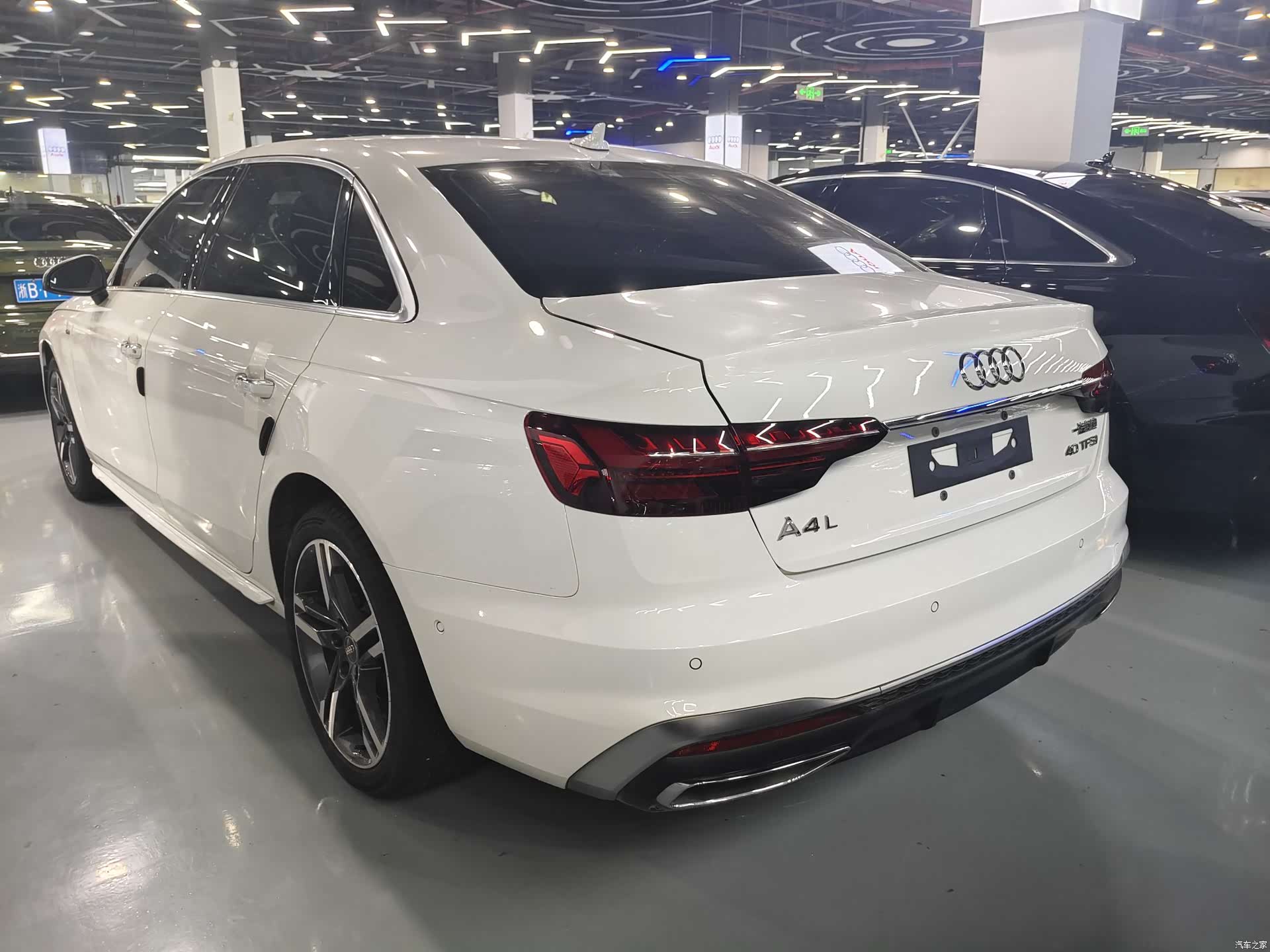 Audi A4L, 2021 13