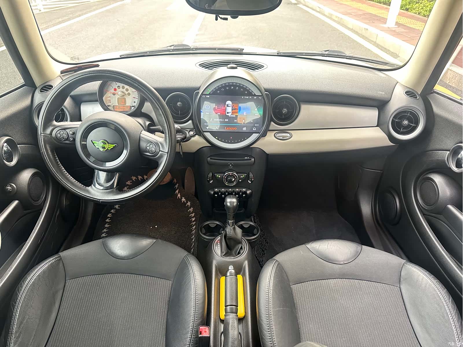 Mini Cooper, 2012 8