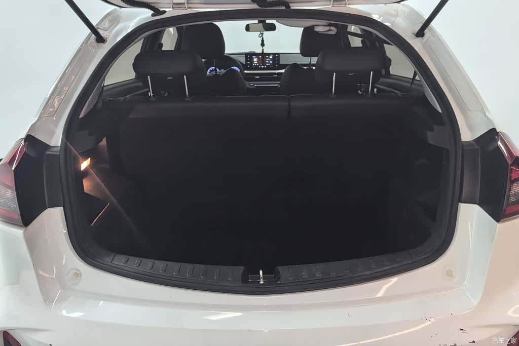 Geely X3, 2021 4
