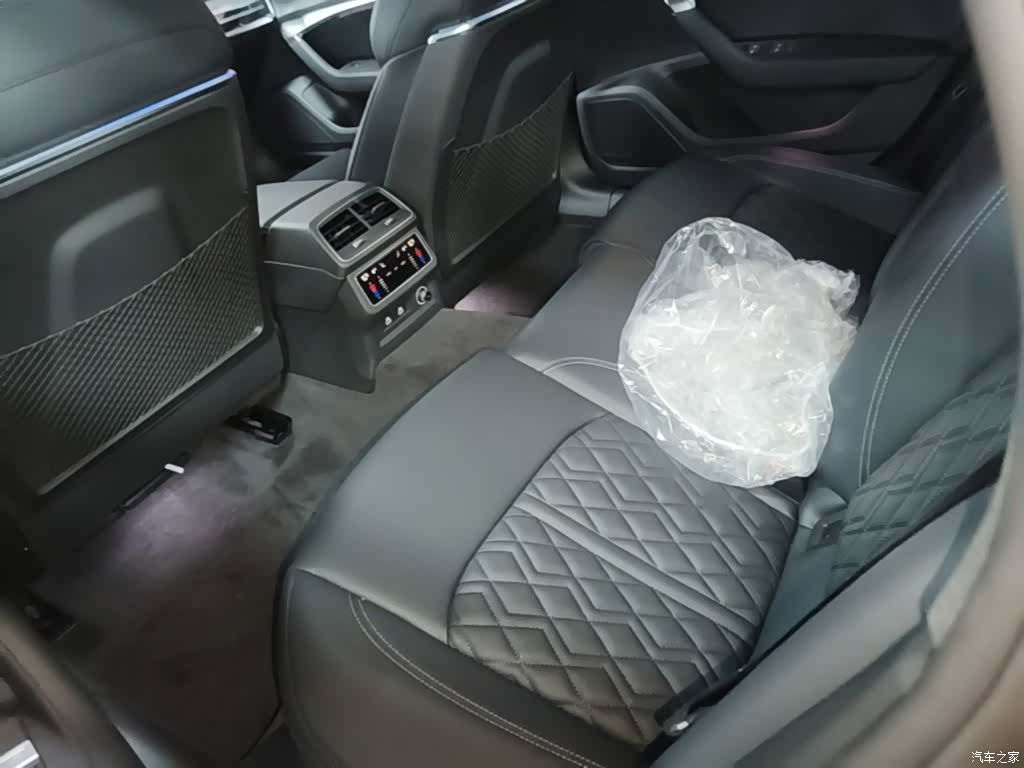 Audi A6L, 2026 17