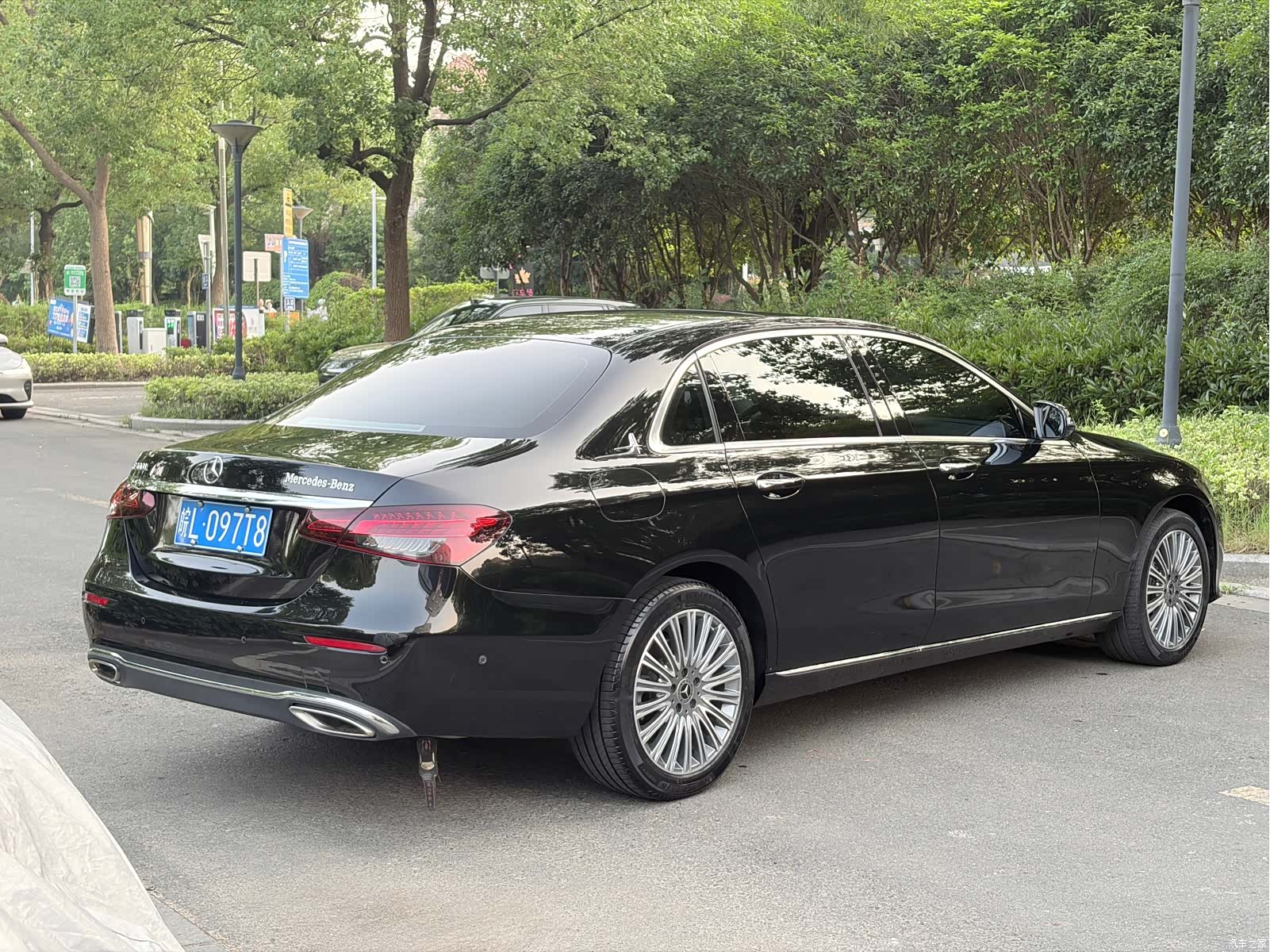 Mercedes-Benz E-Class, 2022 19
