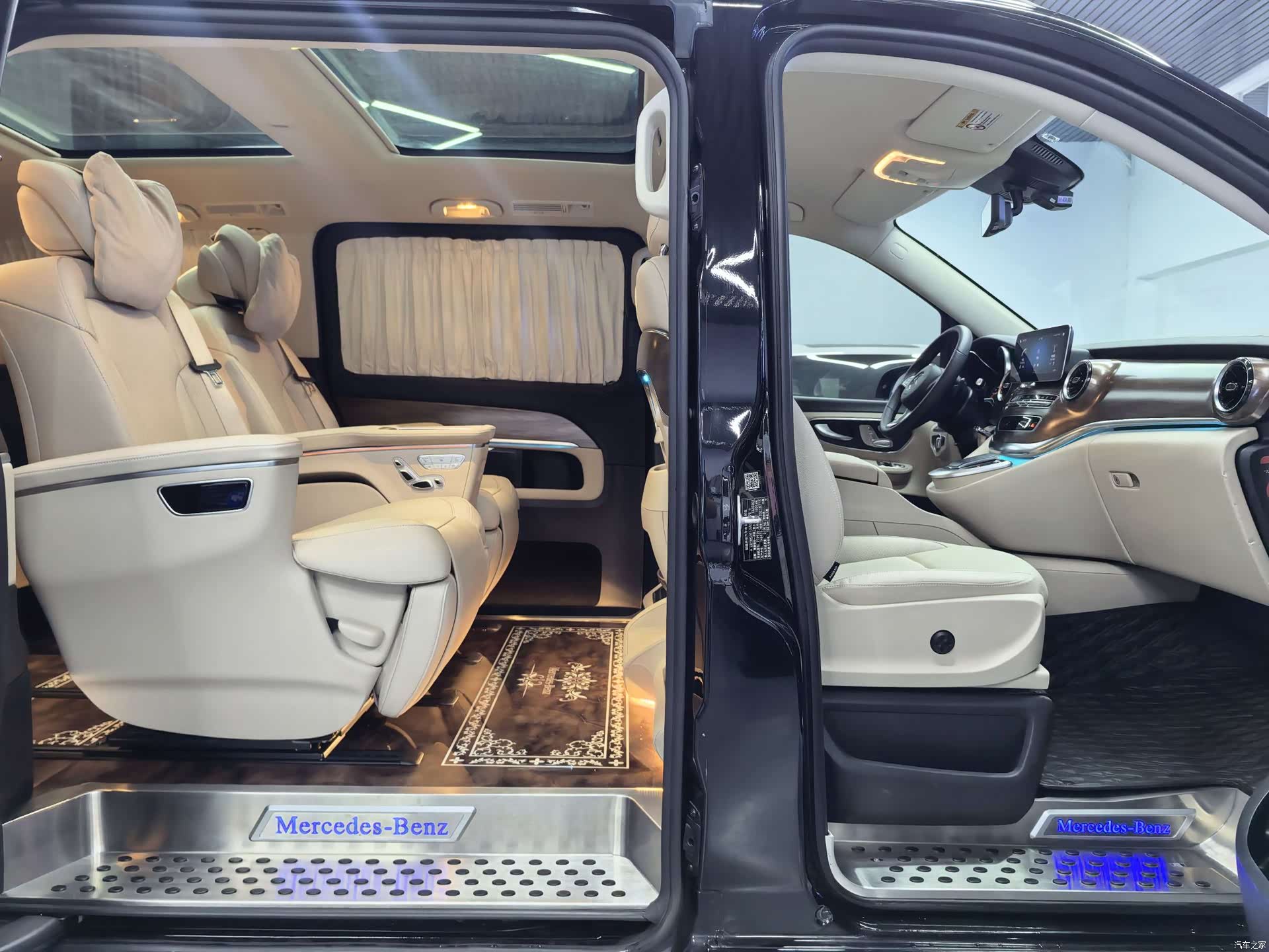 Mercedes-Benz V-Class, 2021 11