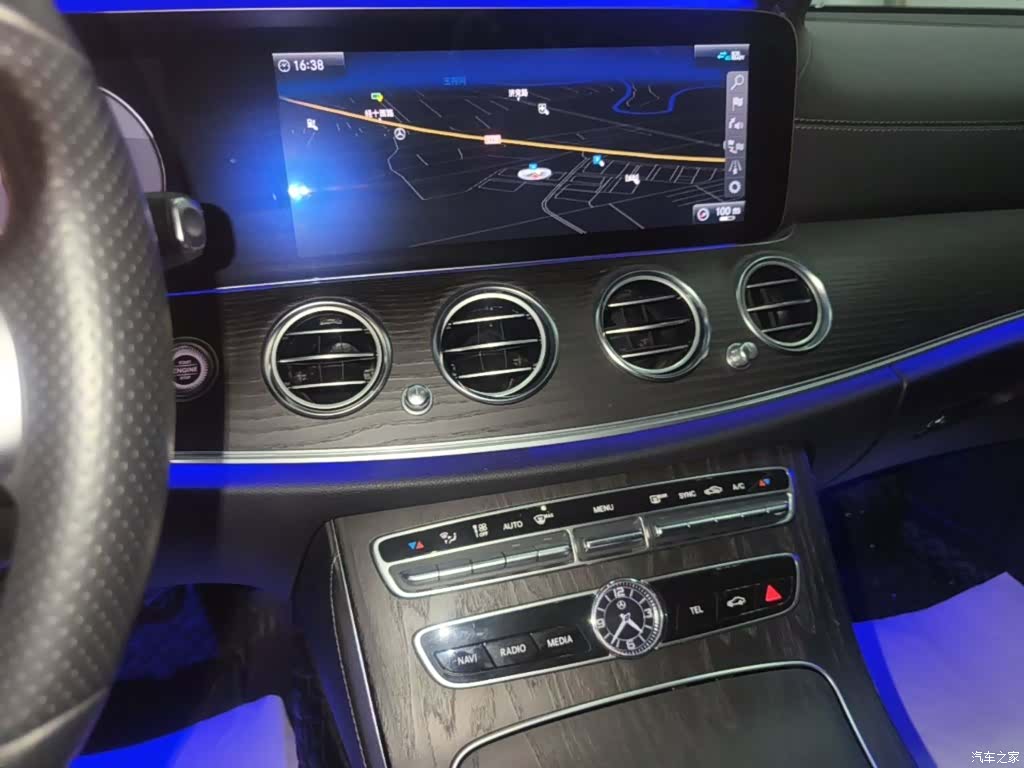 Mercedes-Benz E-Class, 2020 13