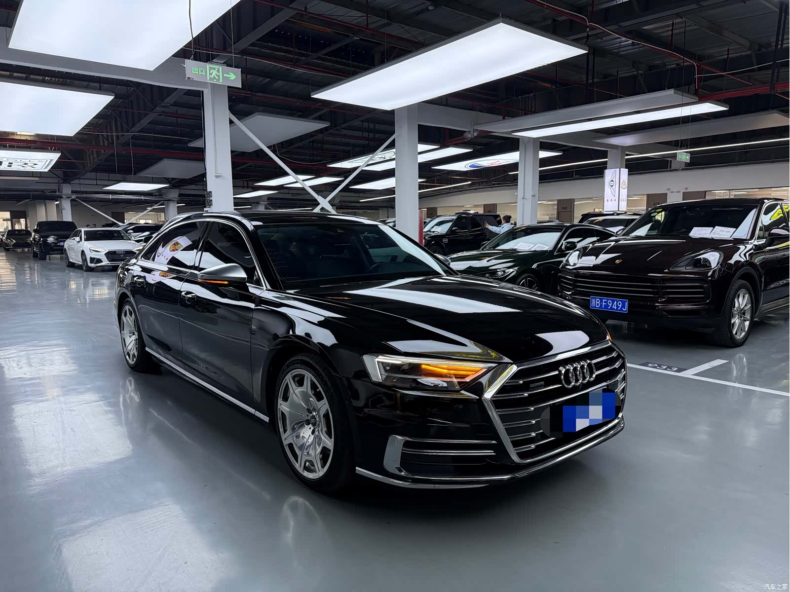 Audi A8L, 2020 3