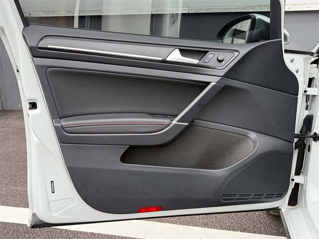 Volkswagen Golf, 2016 10