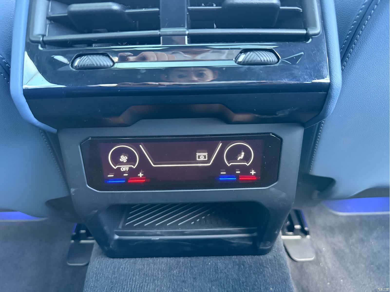BMW 5 Series, 1900 22