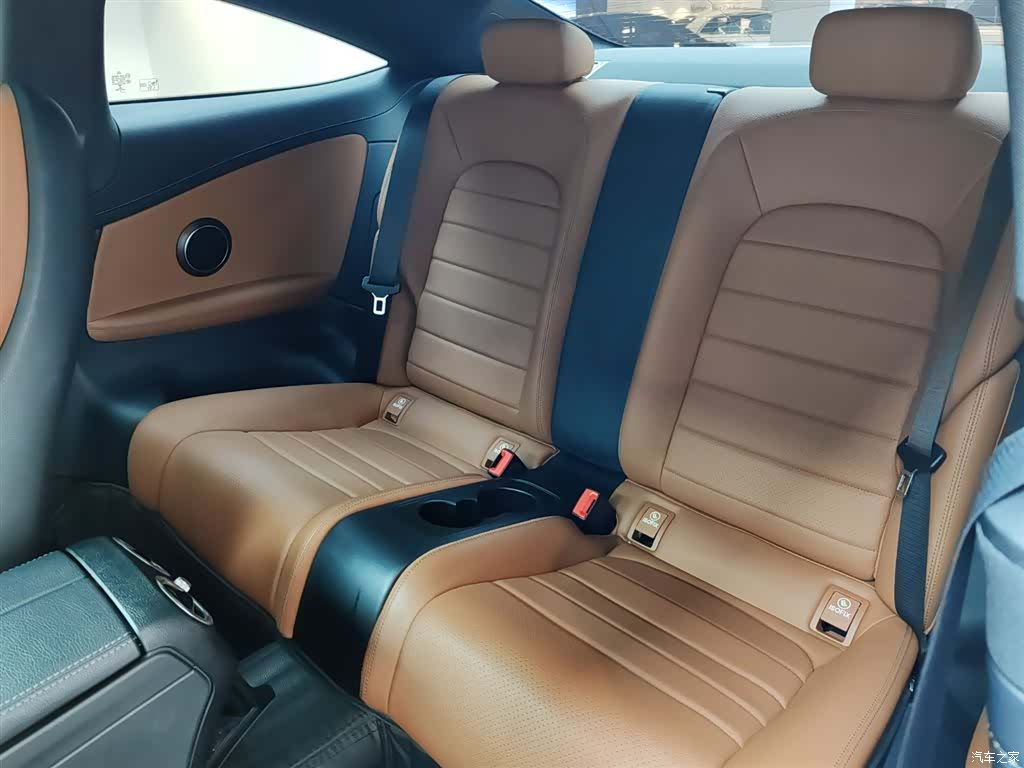 Mercedes-Benz C-Class, 2019 15