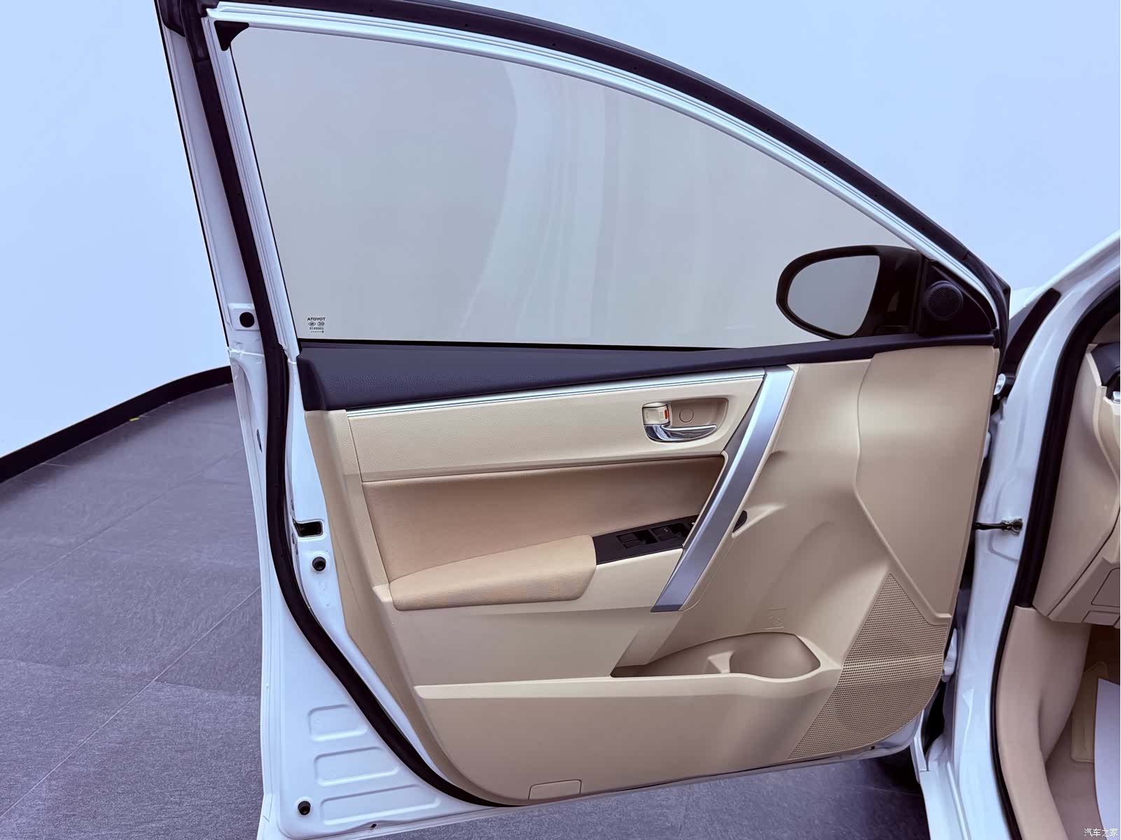 Toyota Corolla, 2015 8