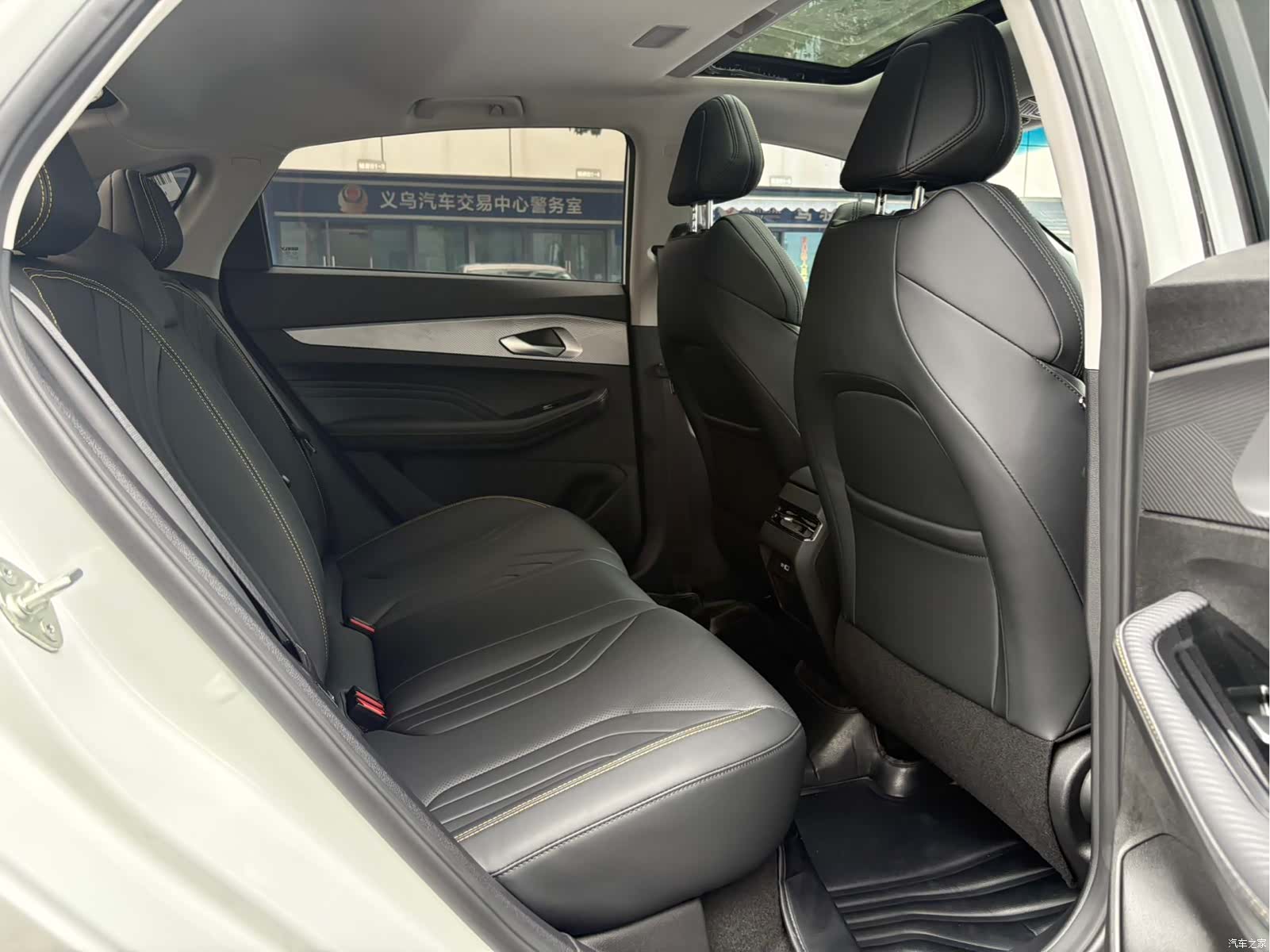 Geely Binray, 2025 9