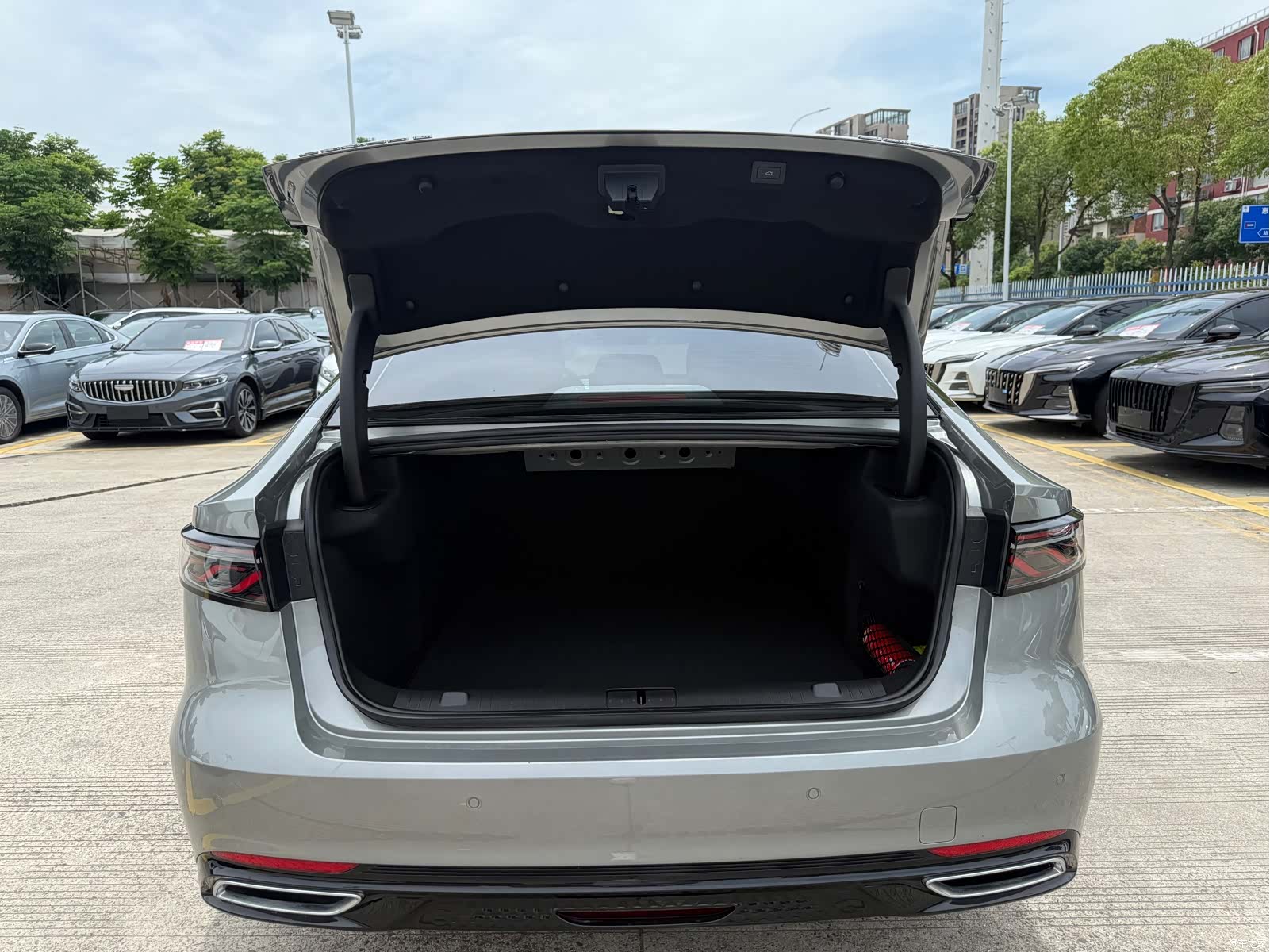 Chery Arrizo 8, 2025 8