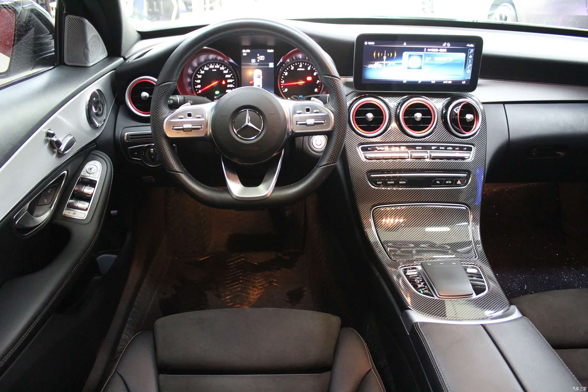 Mercedes-Benz C-Class, 2019 14