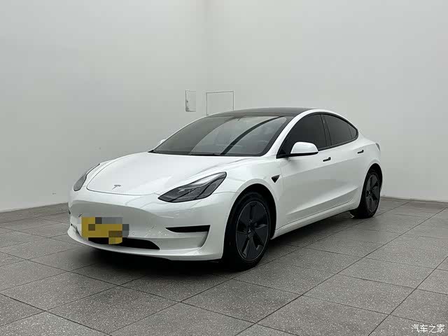 Tesla Model 3, 2023 1