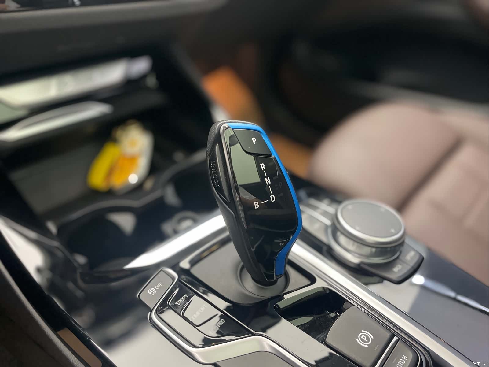 BMW iX3, 2021 16