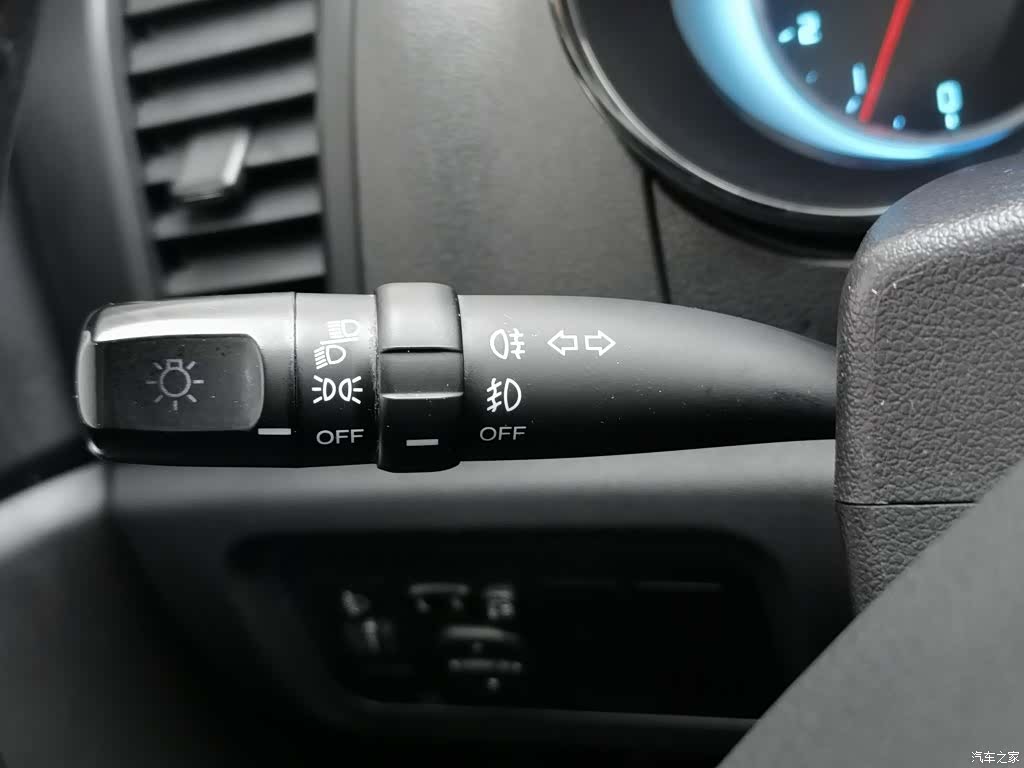 Changan CS35, 2015 21