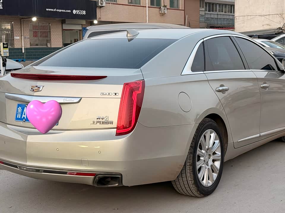 Cadillac XTS
