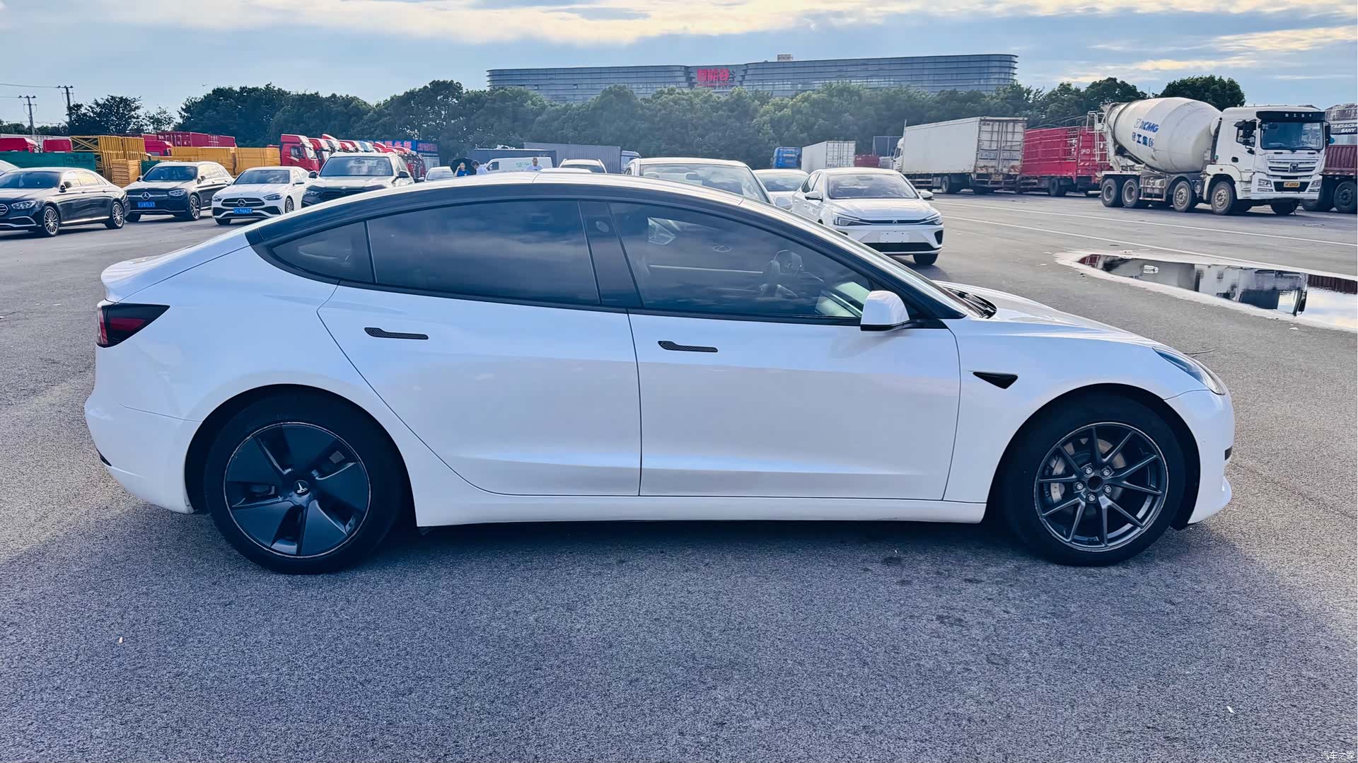 Tesla Model 3, 2021 4