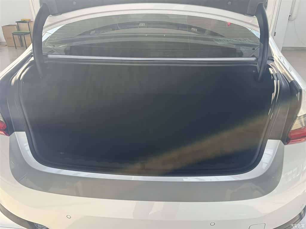 BMW i3, 2024 10