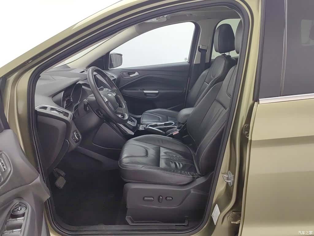 Ford Kuga, 2013 10