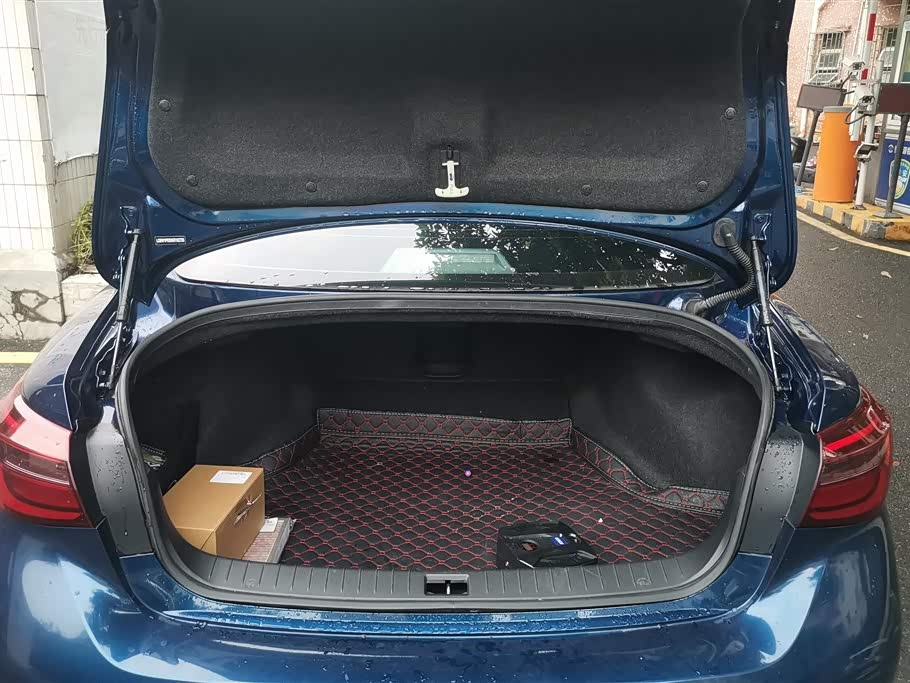 Infiniti Q50L Infiniti Q50L