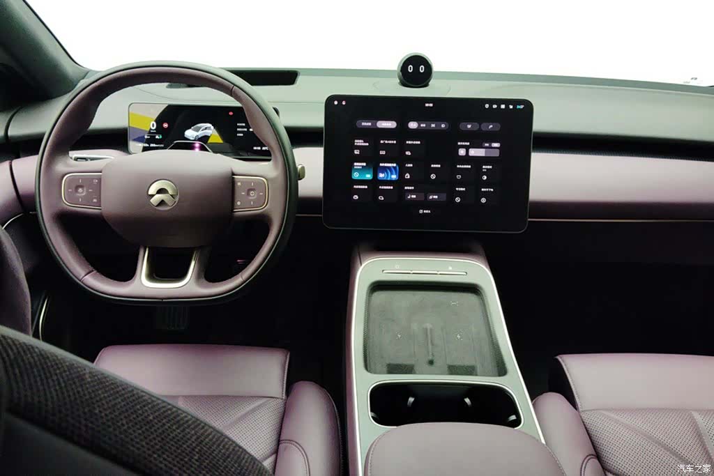 NIO ET5, 2025 12