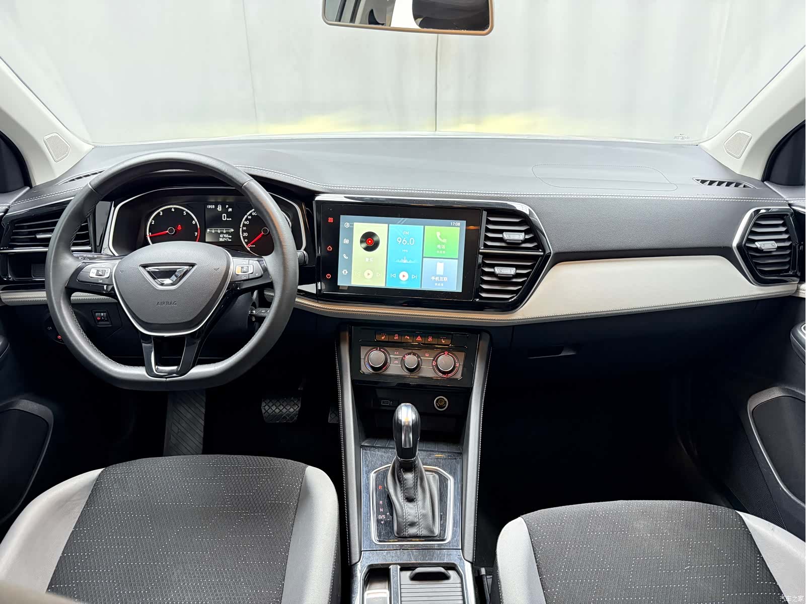 Volkswagen VS5, 2022 9
