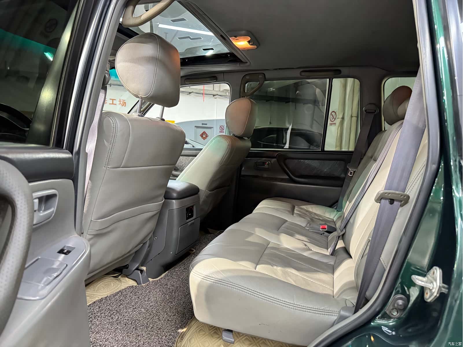 Toyota Land Cruiser, 2003 17