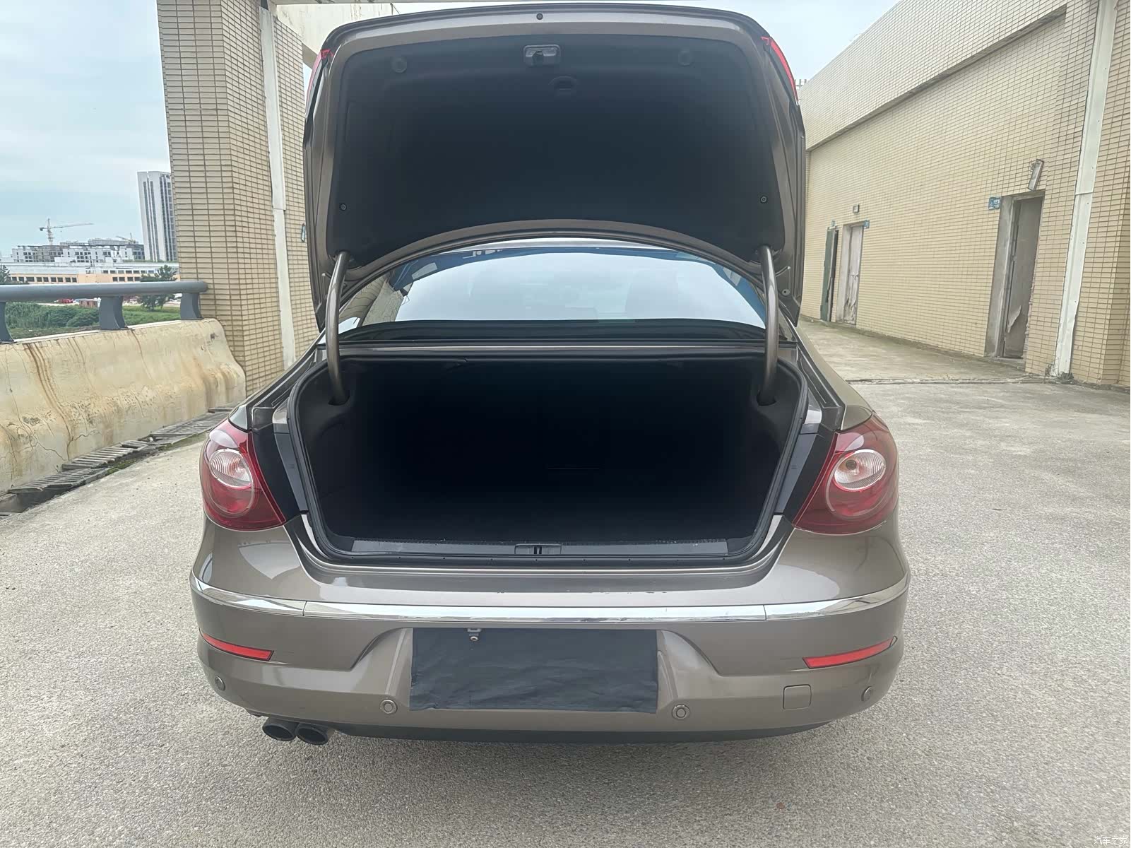 Volkswagen CC, 2011 14