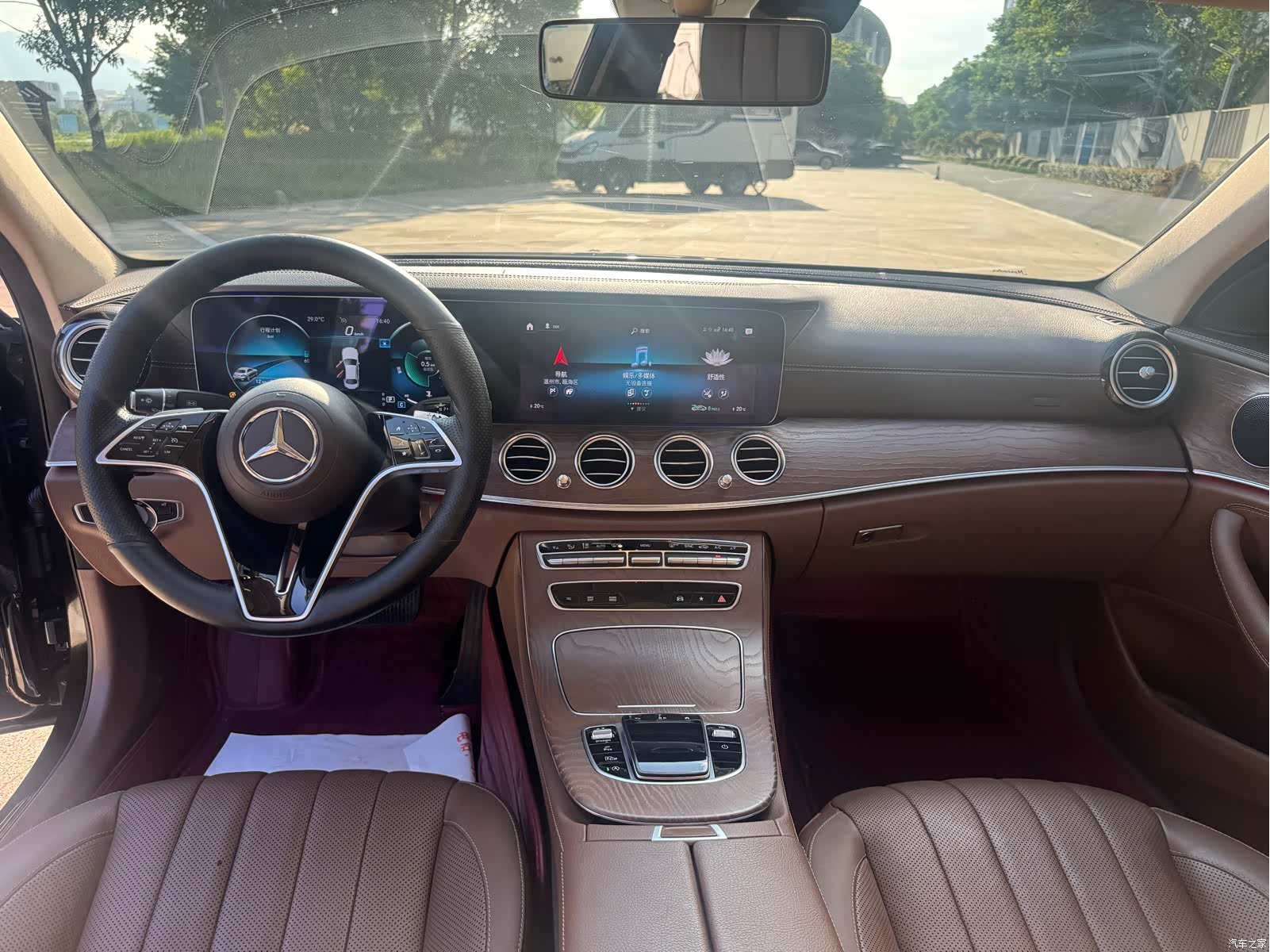 Mercedes-Benz E-Class, 2021 10