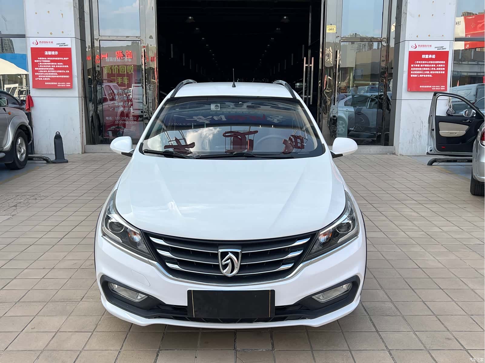 Wuling 310W, 2017 2
