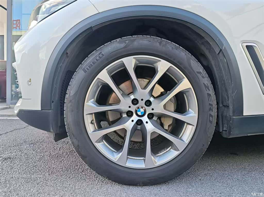 BMW X5, 2019 9