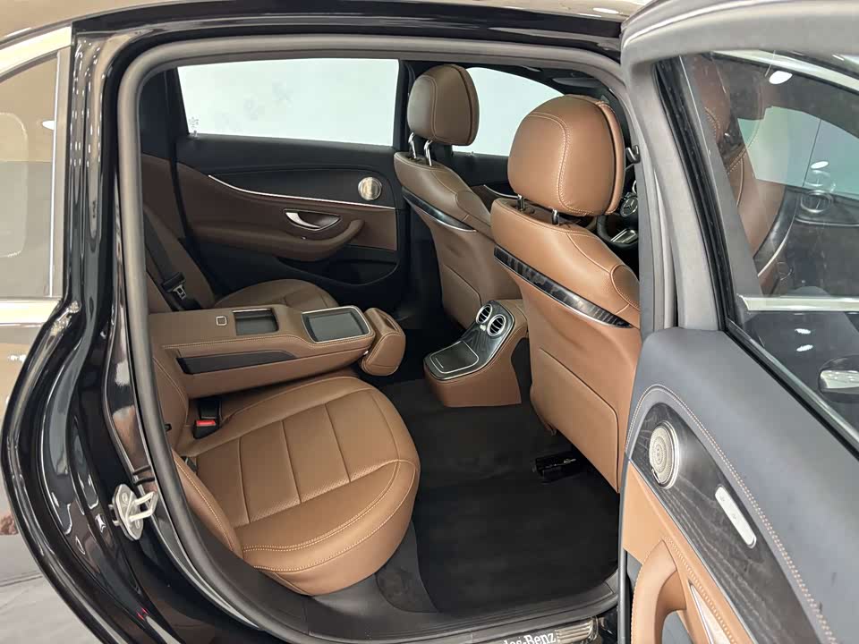 Mercedes-Benz E-class Mercedes-Benz E-class