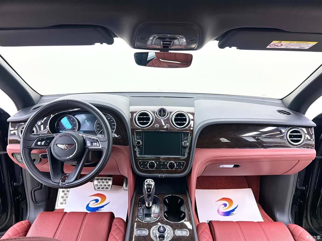 Bentley Bentayga, 2018 7