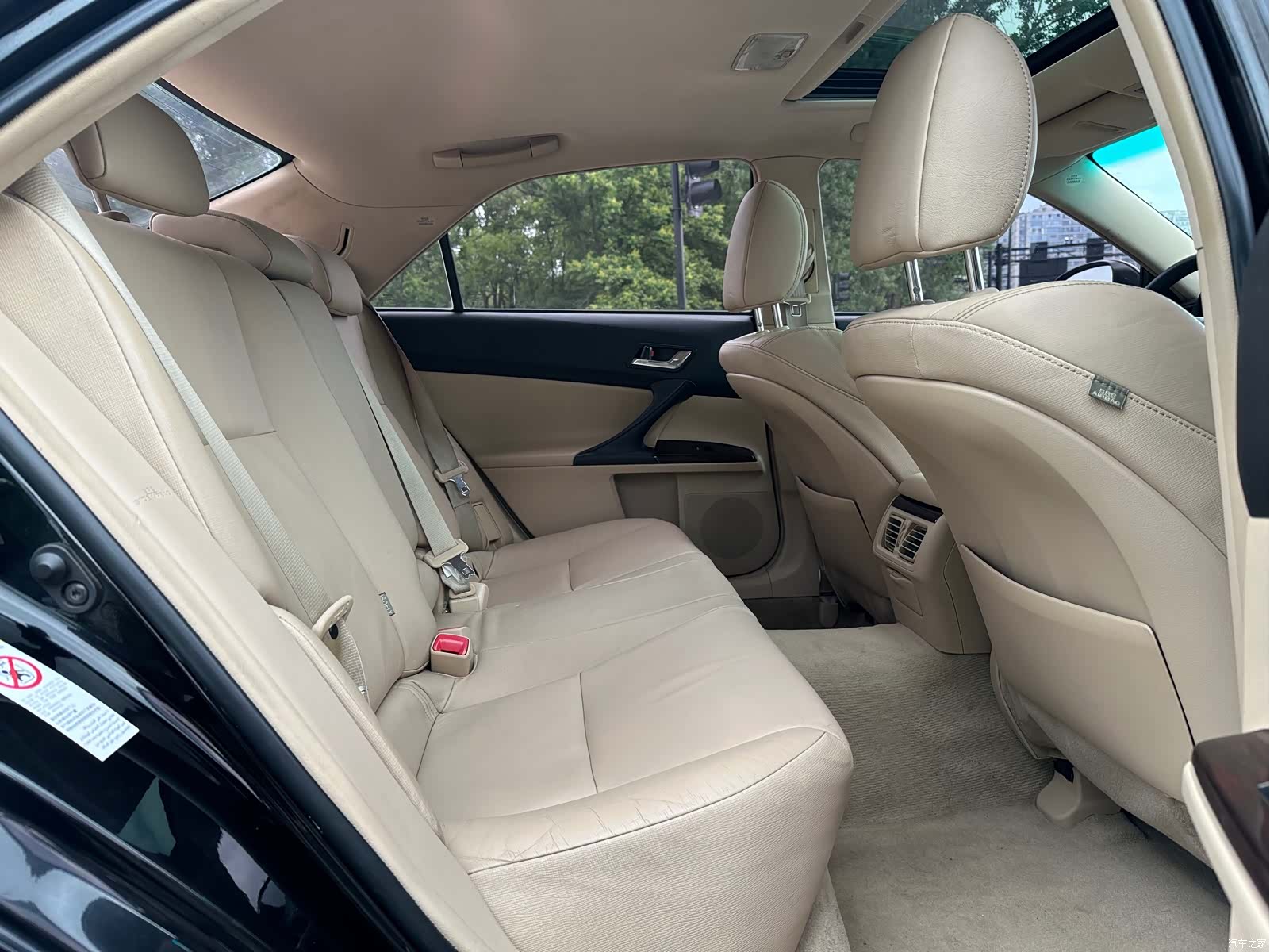 Toyota 2.5V, 2012 6