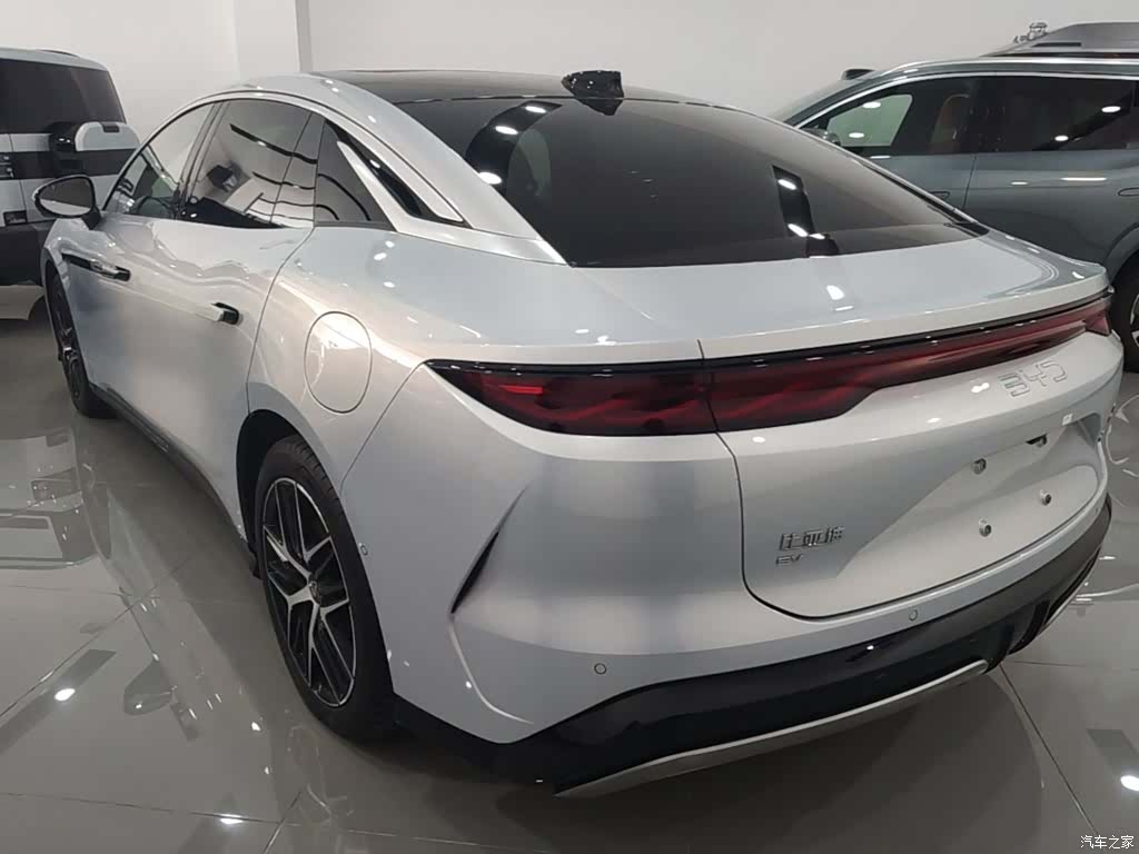 BYD Han, 2025 все фото
