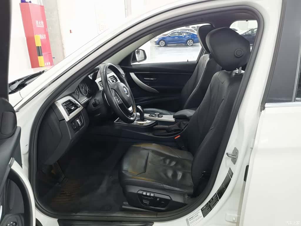 BMW 3 Series, 2015 10