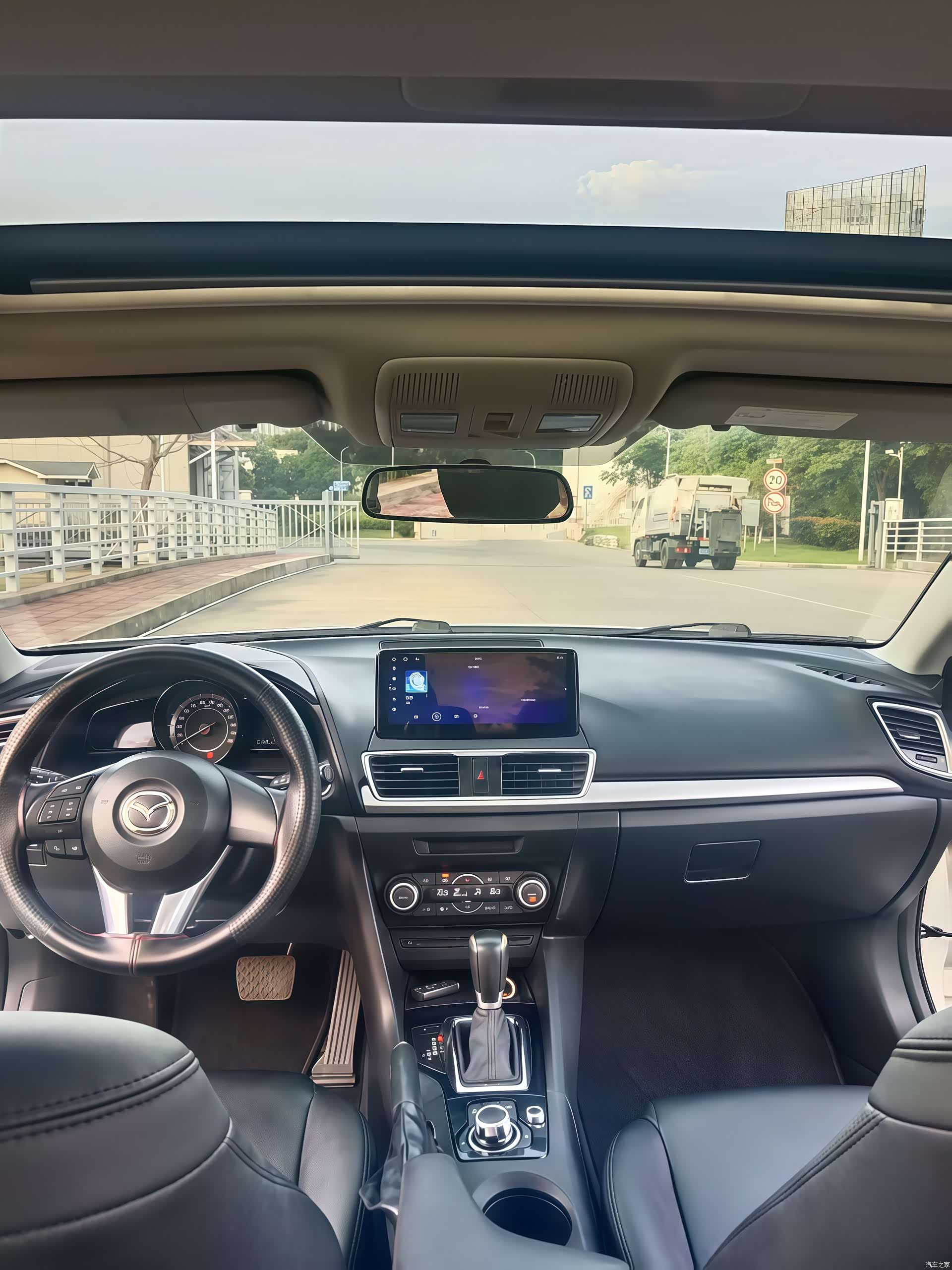 Mazda Mazda3, 2016 9