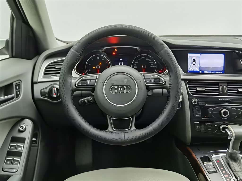 Audi A4L, 2013 11