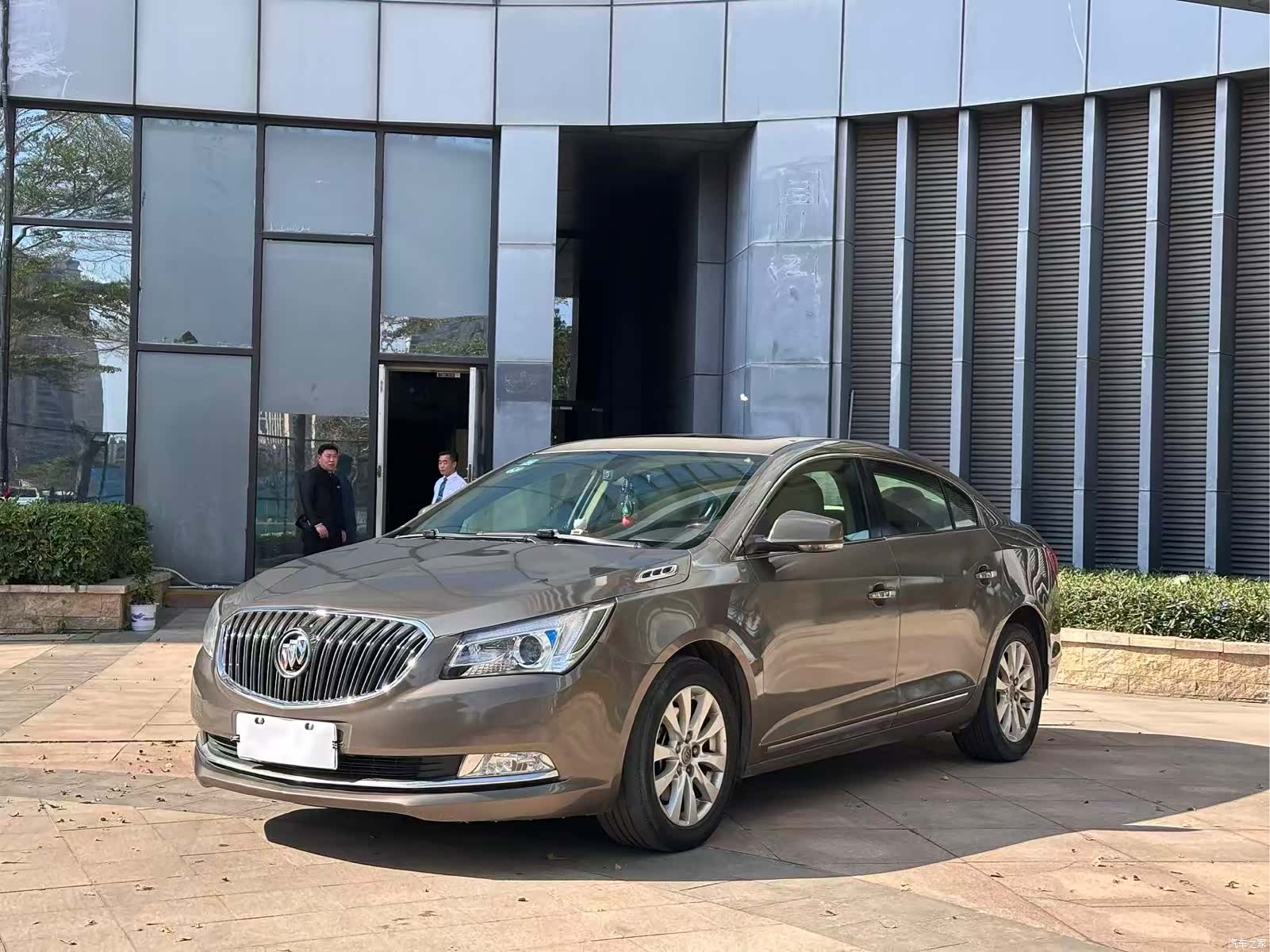 Buick LaCrosse, 2016 1