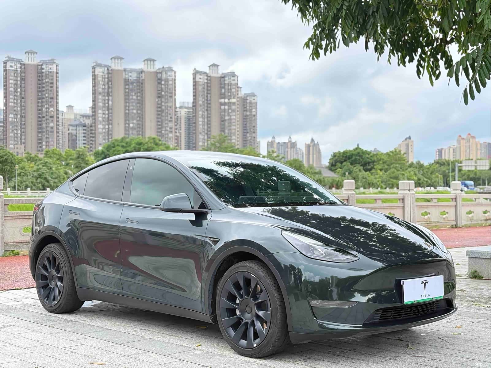 Tesla Model Y, 2022 3